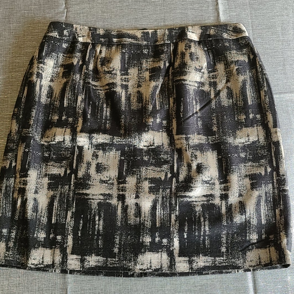 Elegant must have skirt